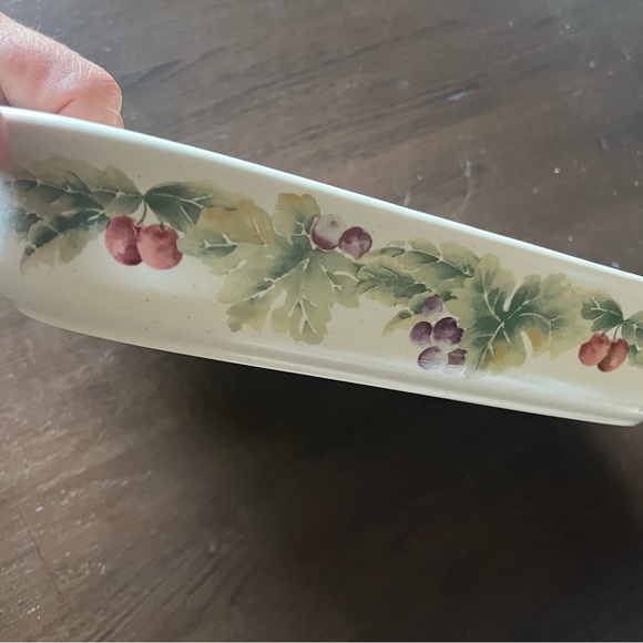 Pfaltzgraff Jamberry Large Rectangular Lasagna Baker - Picture 8 of 12